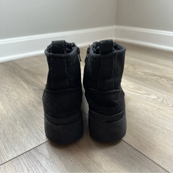 Universal Thread Black Canvas Combat Boots - Picture 4 of 9